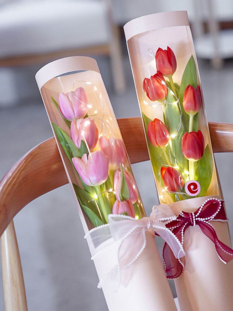 Holland Tulips in the Bliss Box | Elvy's Floral Design