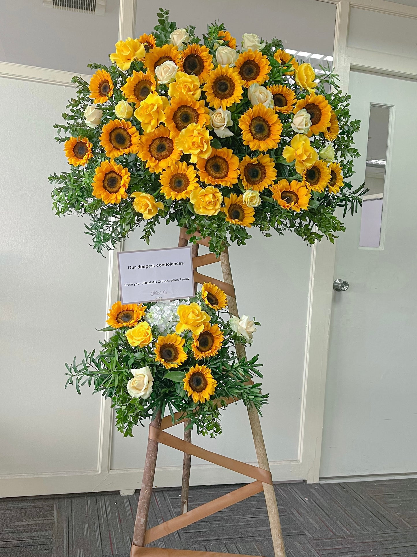 Adora Flower Stand