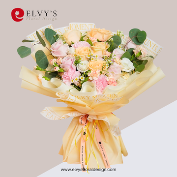 Sugared Peach – Holland Rose & Carnation Bouquet