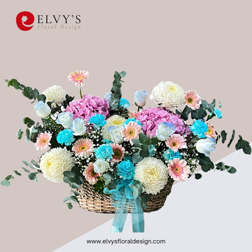 Blue Willow – Hydrangea, Rose & Mum Flower Basket