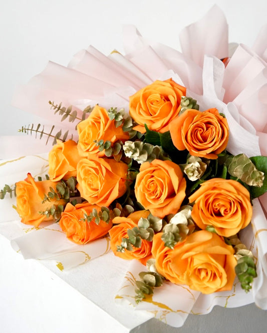 Clementine Dozen – 12 Orange Ecuadorian Rose Bouquet