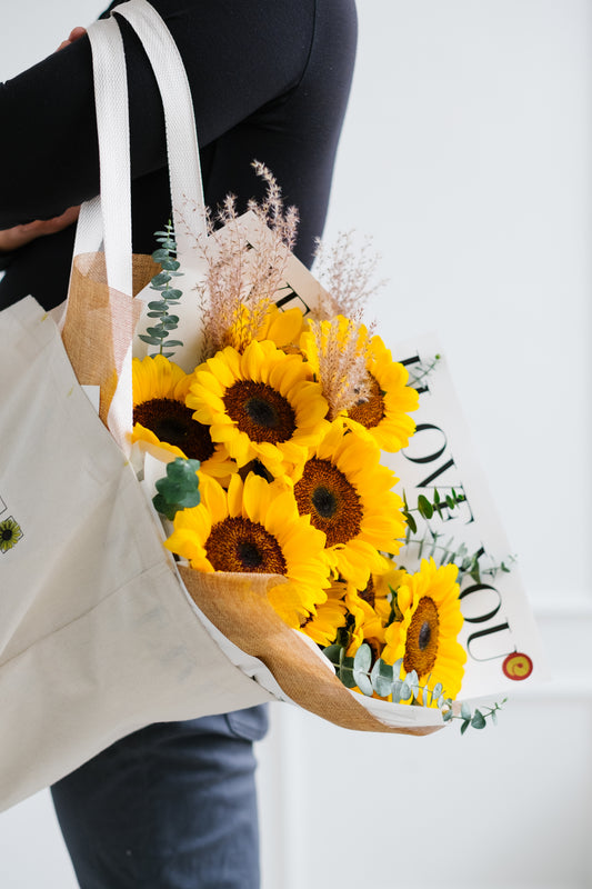 Golden Love – Sunflower Bouquet