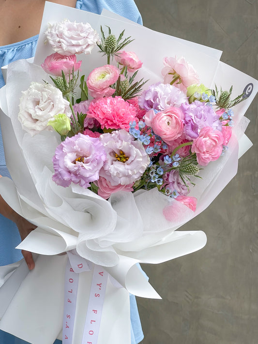 Cheerful Pink – Ranunculus & Lisianthus Bouquet