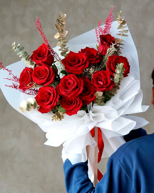 Red Chapter – 12 Red Ecuadorian Rose Bouquet