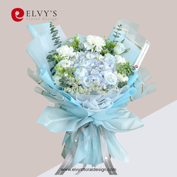 Marcy Blum – Blue Hydrangea & Lisianthus Bouquet