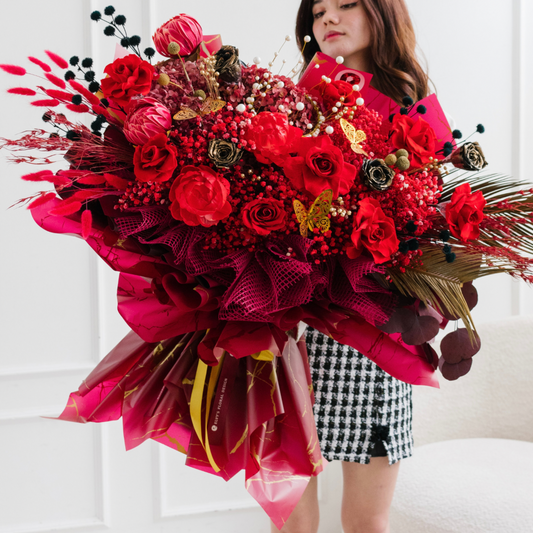 Giant Dried Flower Bouquet | Elvy's Floral Design